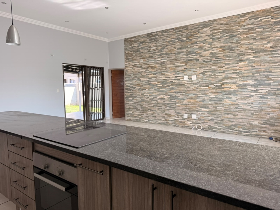 3 Bedroom Property for Sale in Geelhoutpark North West